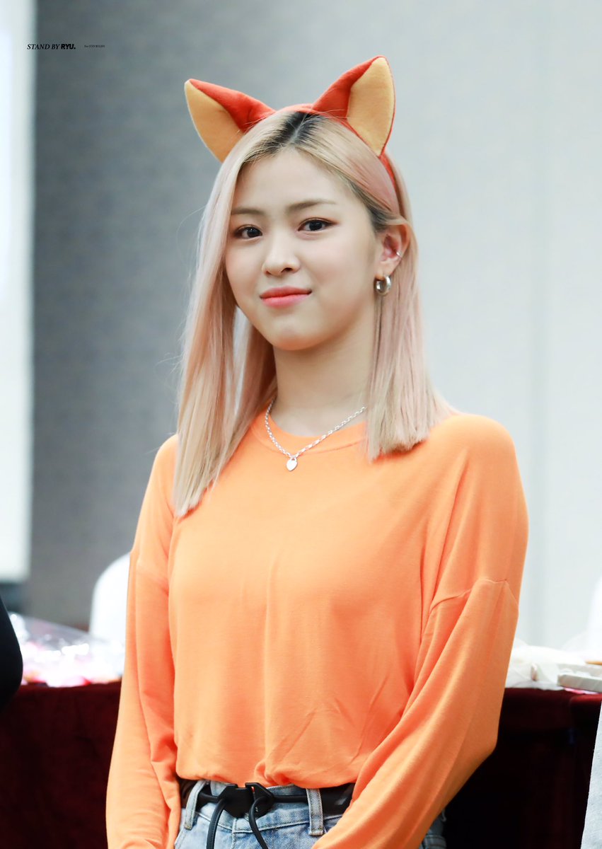StandByRYU's tweet photo. 190921
제 심 장 멈 춘 다🥰🦊💘
#ITZY #있지 #신류진 #류진 #RYUJIN @ITZYofficial https://t.co/vBVOcxaDVQ