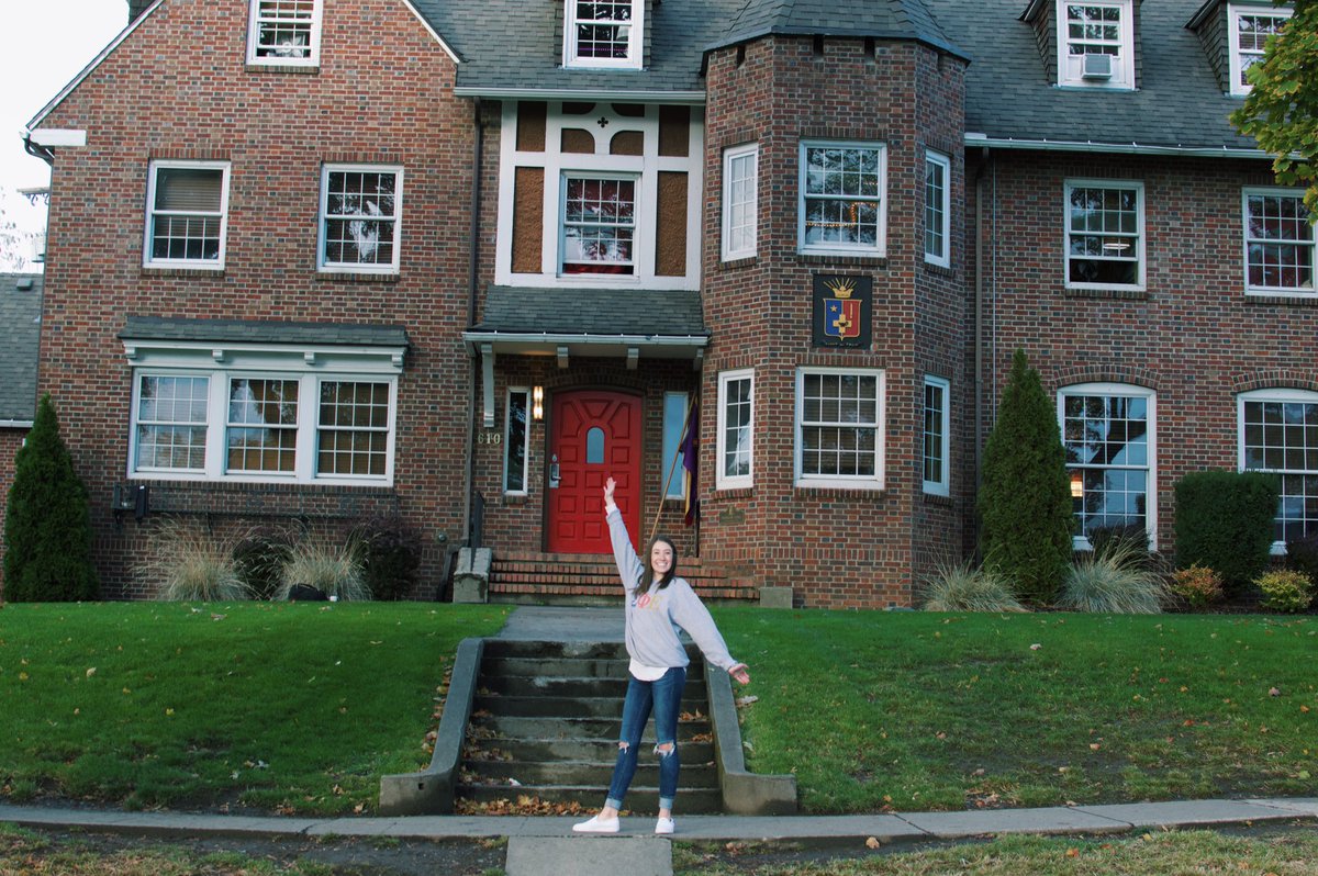 🚨Queen if Hearts Contestant🚨

3 likes = 1 point
Each dollar raised = 1 point
Donations can be made in Miranda’s name via Venmo at WSUSigEp or in person at the Color Run event Oct 5th in cash or card.
#TeamMiranda #BattleBrenna