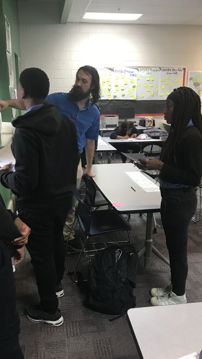 DCPSDrBey's tweet photo. Great instructional walk today at Phelps High School. Excited to see such high levels of student engagement across math and social studies classes. #DCPS #Cluster8 #FirstChoice @sitonarcisse @GoDCPhelpsHS @PrincipalEmmett https://t.co/Pi7dg5TuZI