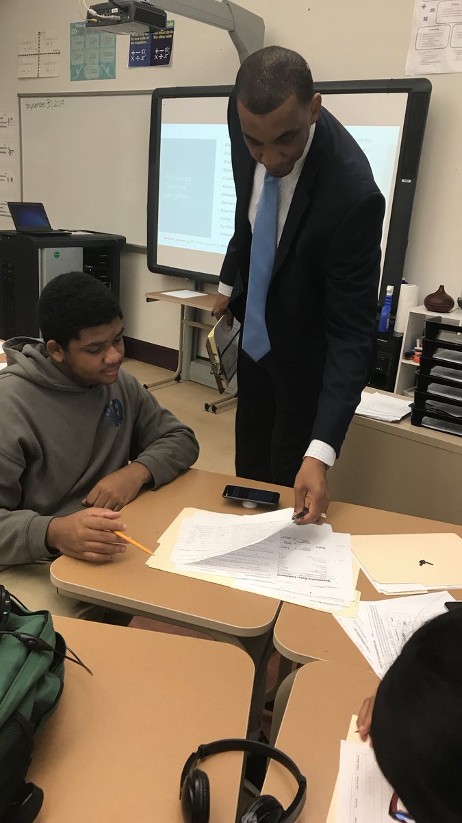 DCPSDrBey's tweet photo. When students are able to connect classroom activities to overarching themes of study, conceptual understanding can take hold. Students at Eastern are on the move! #DCPS #Cluster8 #FirstChoice @sitonarcisse @SahBrown_ @EasternHS https://t.co/euVEuNHJNX