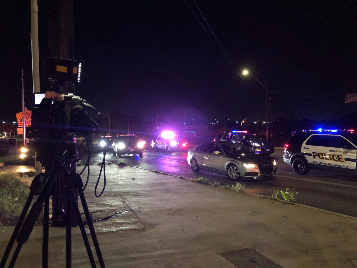 MVSSanAntonio's tweet photo. Metro San Antonio crews are shooting their first scene this evening in San Antonio. According to police, a female suspect allegedly pulled a BB gun/replica firearm on an off-duty police officer. https://t.co/Zc3G1p54Ba
