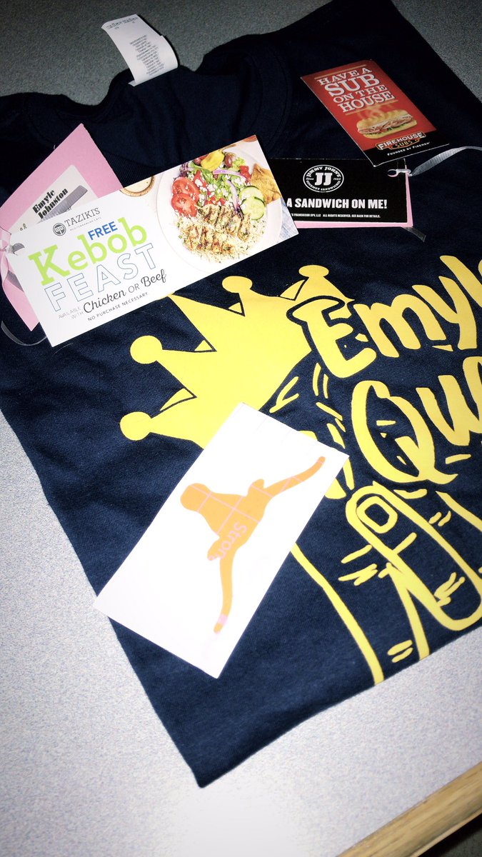 eaj1998's tweet photo. 🚨GIVEAWAY TIME🚨 Retweet and share on your social medias for a chance to win! Remember to vote Emyle &amp; Will for Queen and King on WVUENGAGE! https://t.co/Zir4kjBdQi