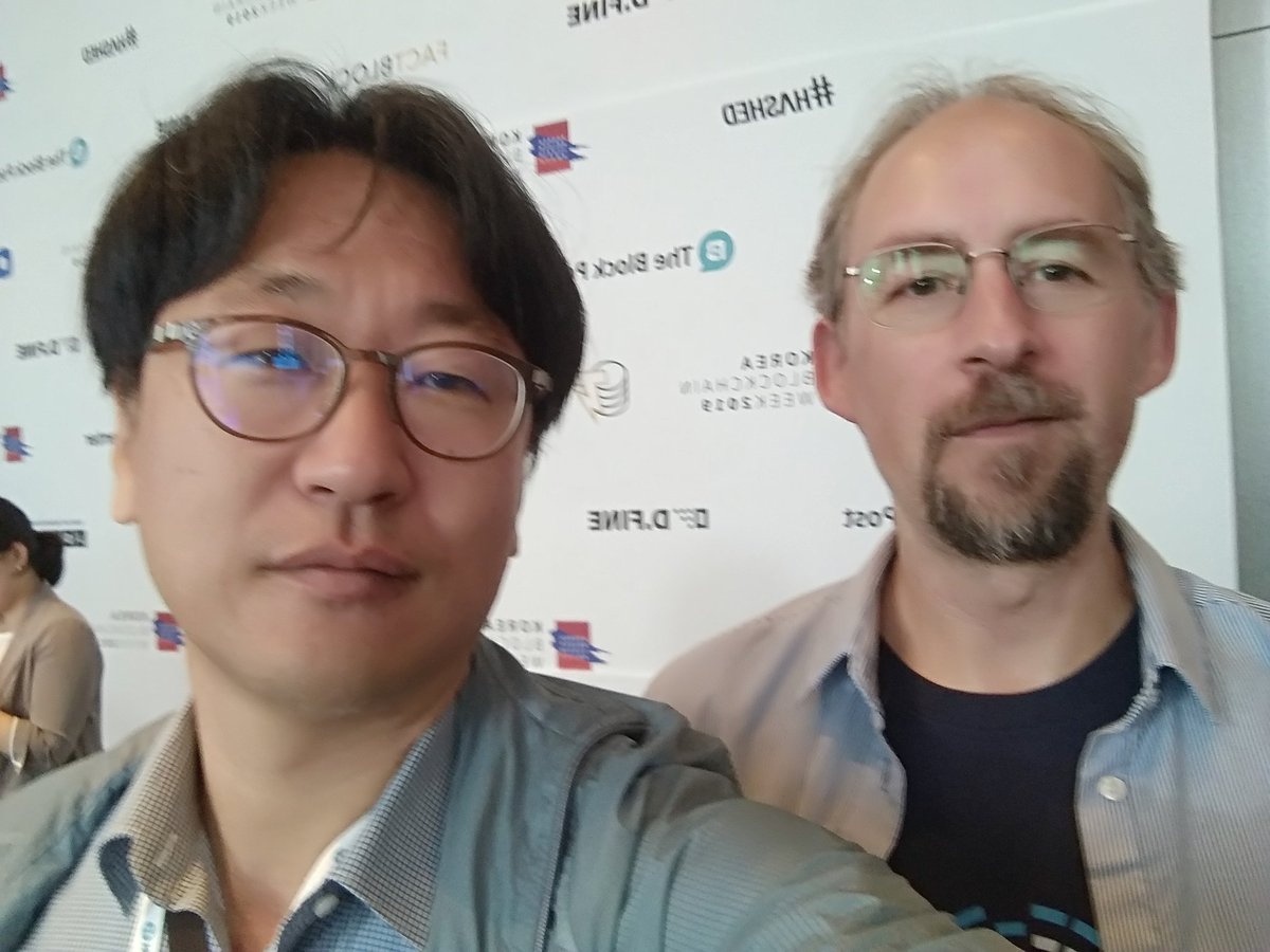 trustfarm's tweet photo. W/ Adam Back, who PoW inventor!,
Blockchain Guru, great time to meet him.

#BitcoinFarm #bitcoinAsic #MuSig #Layer2blockchain 
#KBW2019
@Blockstream @adam3us @ioetao https://t.co/2n1gXbRnZX