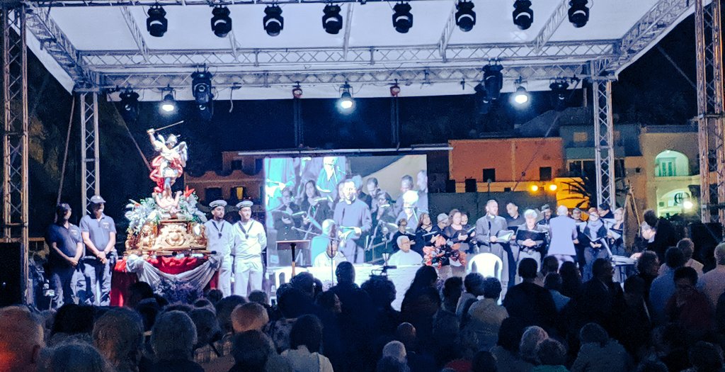 iamrevolution's tweet image. #live #audioengineering #videoengineering #santangelo #ischia  #naples #Campania #italy #choir