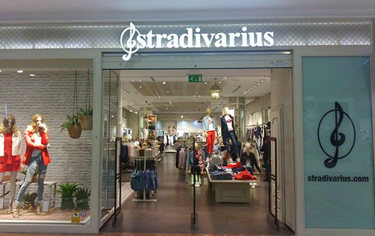 OFERTAS DE #EMPLEO RESPONSABLE  con perfil comercial Y VENDEDORES STRADIVARIUS para el sur de #GRANCANARIA para tiendas en CC El Tablero y CC Mogan Mall.
Responsable bit.ly/2oSh6pJ 
Vendedores bit.ly/2oSZ6vr y bit.ly/2oavKIl
Grupo Número 1