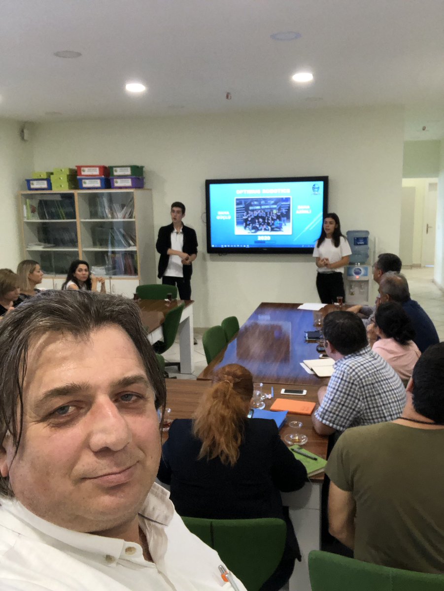 Doğa Koleji Bostancı Kampüsü OPTİMUS ROBOTİKS FRC takımı tanıtım toplantısında, Doğa Koleji Akademik Direktörlükte. @SanemBH <a href="/hakaninanir/">Hakan İnanır</a> <a href="/tarihatolyesi/">Doğa Tarih Atölyesi</a>