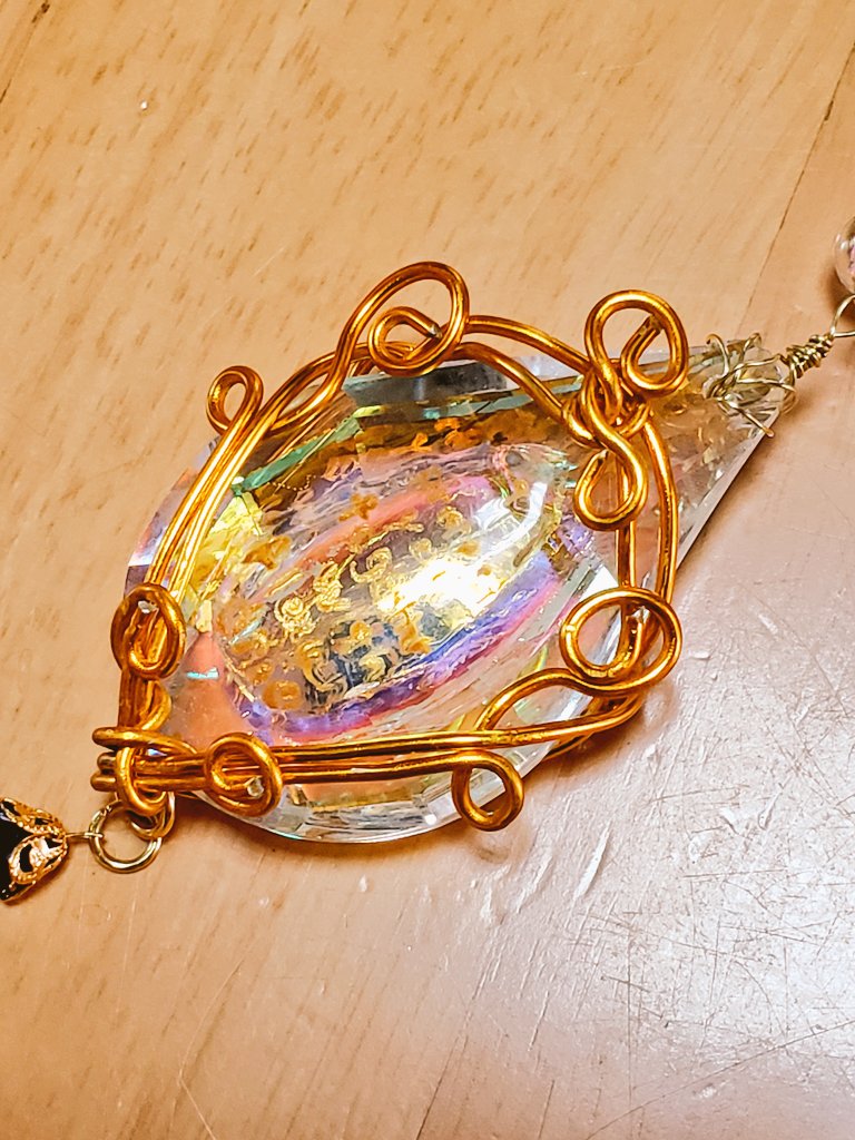 【本好きの下剋上】五つの魔石が輝く「虹色魔石の髪飾り」未使用 本好きの下剋上】五つの魔石が輝く「虹色魔石の髪飾り」