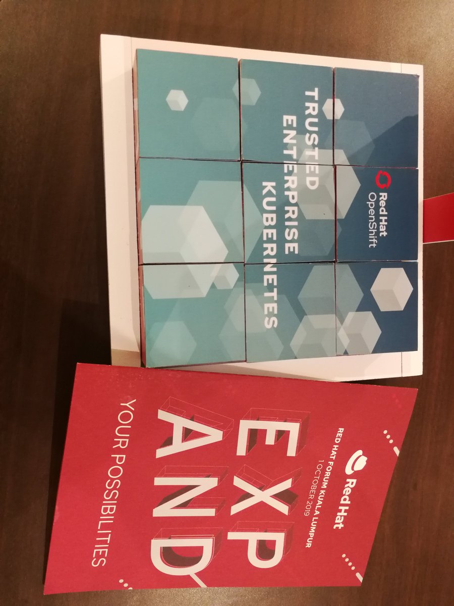 chenhaw's tweet image. 2018, registration rejected. 2019, here I am, #REDHATFORUM Kuala Lumpur 2019. Without open source software, I won&apos;t be who I am today.