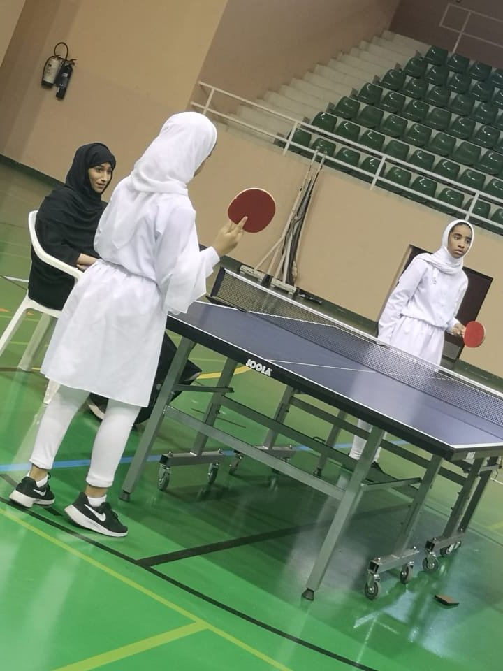 مشاركة مدرسة بدر الكبرى في تصفيات مسابقة دوري ستاج لكرة الطاولة للعام الدراسي الحالي ، حيث تأهلت المدرسة في الدور الأول والثاني ،ولم يحالفنا الحظ في الدور النهائي بإشراف أ .بثينة الضبارية. #فعاليات_تعليمية_شمال_الباطنة