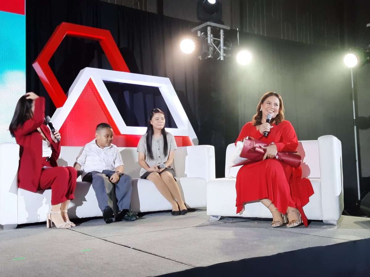 banderaphl's tweet image. Karla Estrada graces the launch of #ColgatePH as they introduce a game changer for oral care.