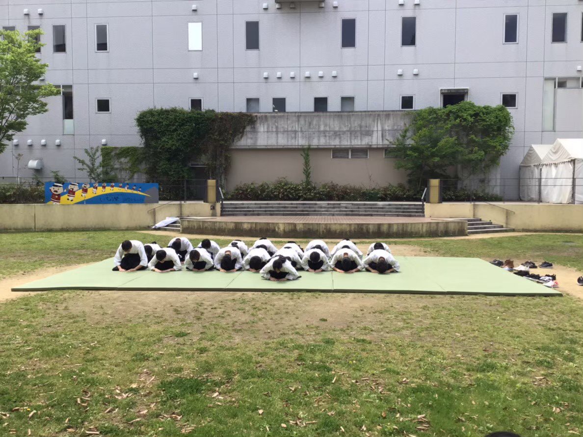 阪大合気道サークル 宣伝 来たる11月2日土曜 まちかね祭で我々阪大合気道サークルが演武します ぜひ来てください 日程 11 2 土 時間 10 00 11 00 場所 ステージ宙 豊中キャンパス かさね 横の芝生