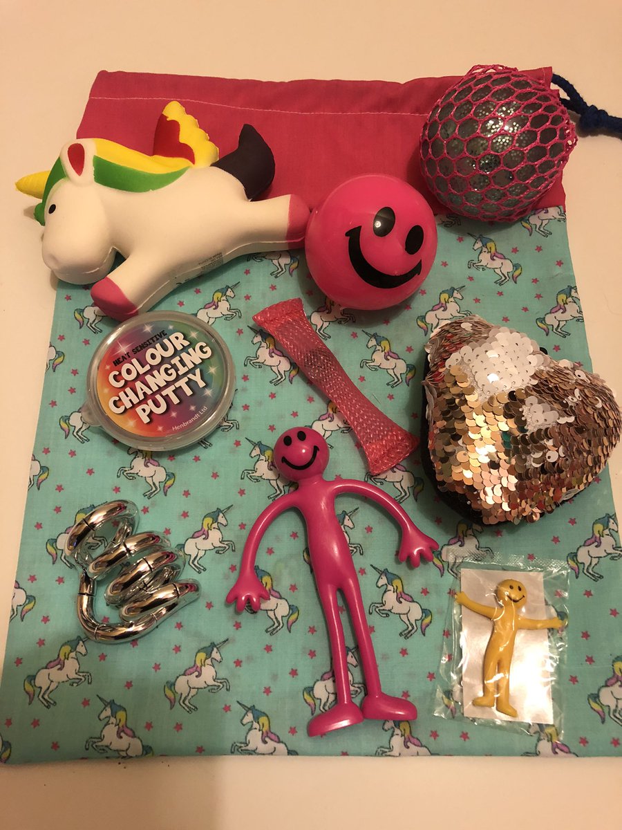 sensorytreasur's tweet photo. This one for a young lady of 8 years . Helping her through the challenges of the day 💜
#AutismAwareness #MentalHealthAwareness #fidgets #bespoke #tailored #uniique #sensory #schoolbag https://t.co/vfxlGq6hHg