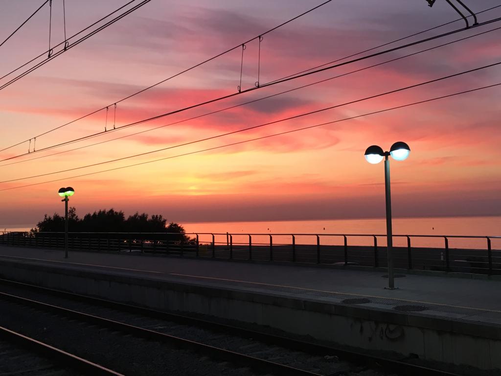 Asi de #LifeIsOn amanece a 21 km de #InnovationSummit Barcelona 2019 <a href="/SchneiderES/">SchneiderElectric ES</a>, un día cargado de energía a solo 24 horas del opening.

CCIB
Plaza de Willy Brandt 11-14
Barcelona

La forma más green de llegar si no estás cerca es con el Trambesós • Parada FORUM a 200 metros.