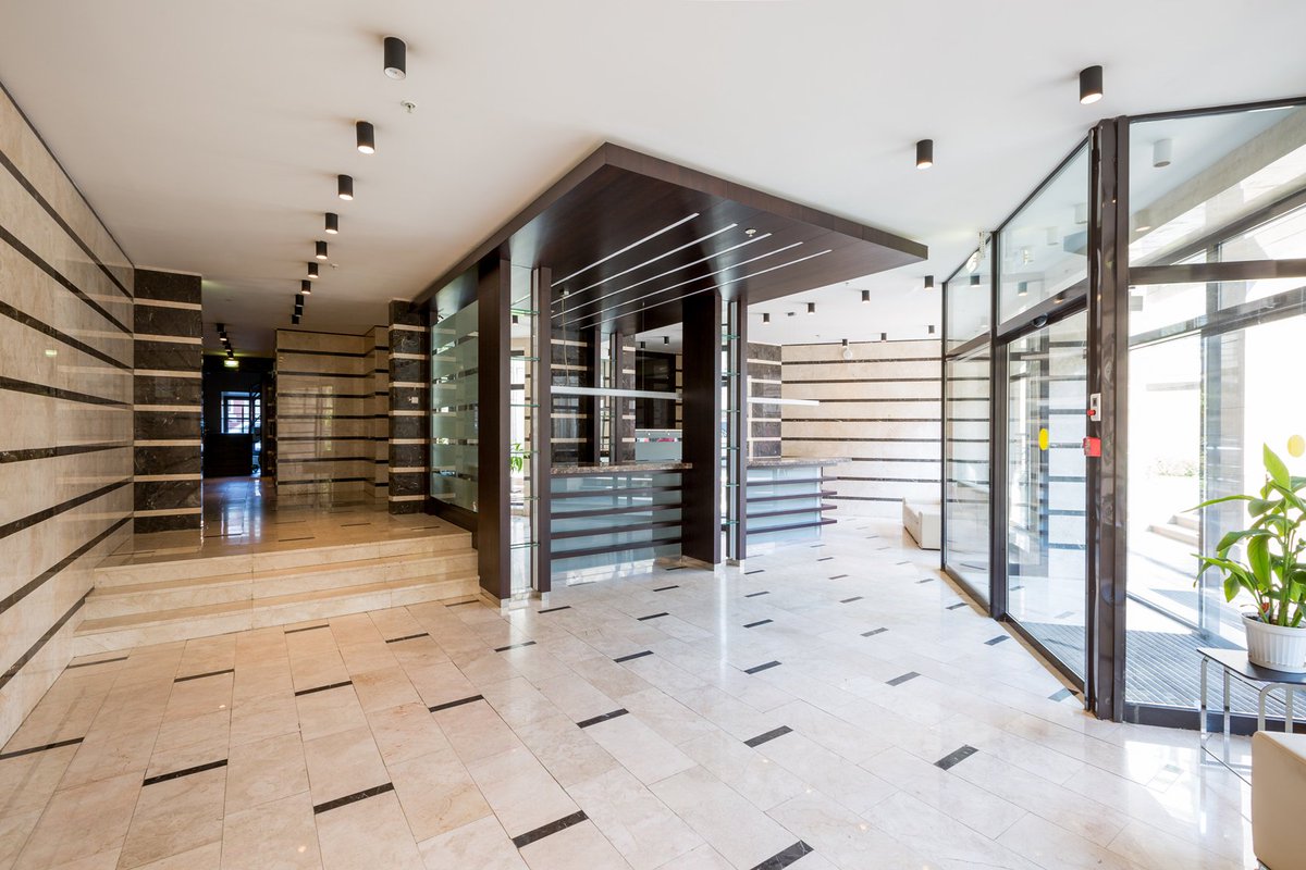 Flat_Co's tweet image. ЖК на Душинской от застройщика «Флэт и Ко» — это жилой комплекс бизнес-класса в районе Лефортово г. Москвы. К продаже доступны квартиры бизнес-класса с продуманными планировками, высокими потолками и современным инженерным оборудованием. Покупатели могут… t2p.pw/ZmmK2PWxYf