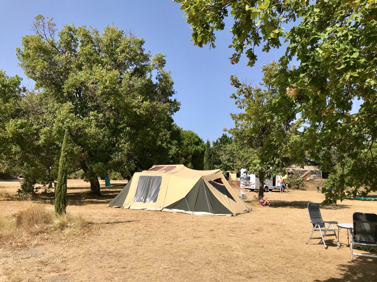Rustiekkamperen's tweet photo. Weer 18 nieuwe rustieke campings er bij in diverse landen! Neem een kijkje op onze site https://t.co/seNiUuiXPU of op onze gratis app. https://t.co/153uu1NVtE