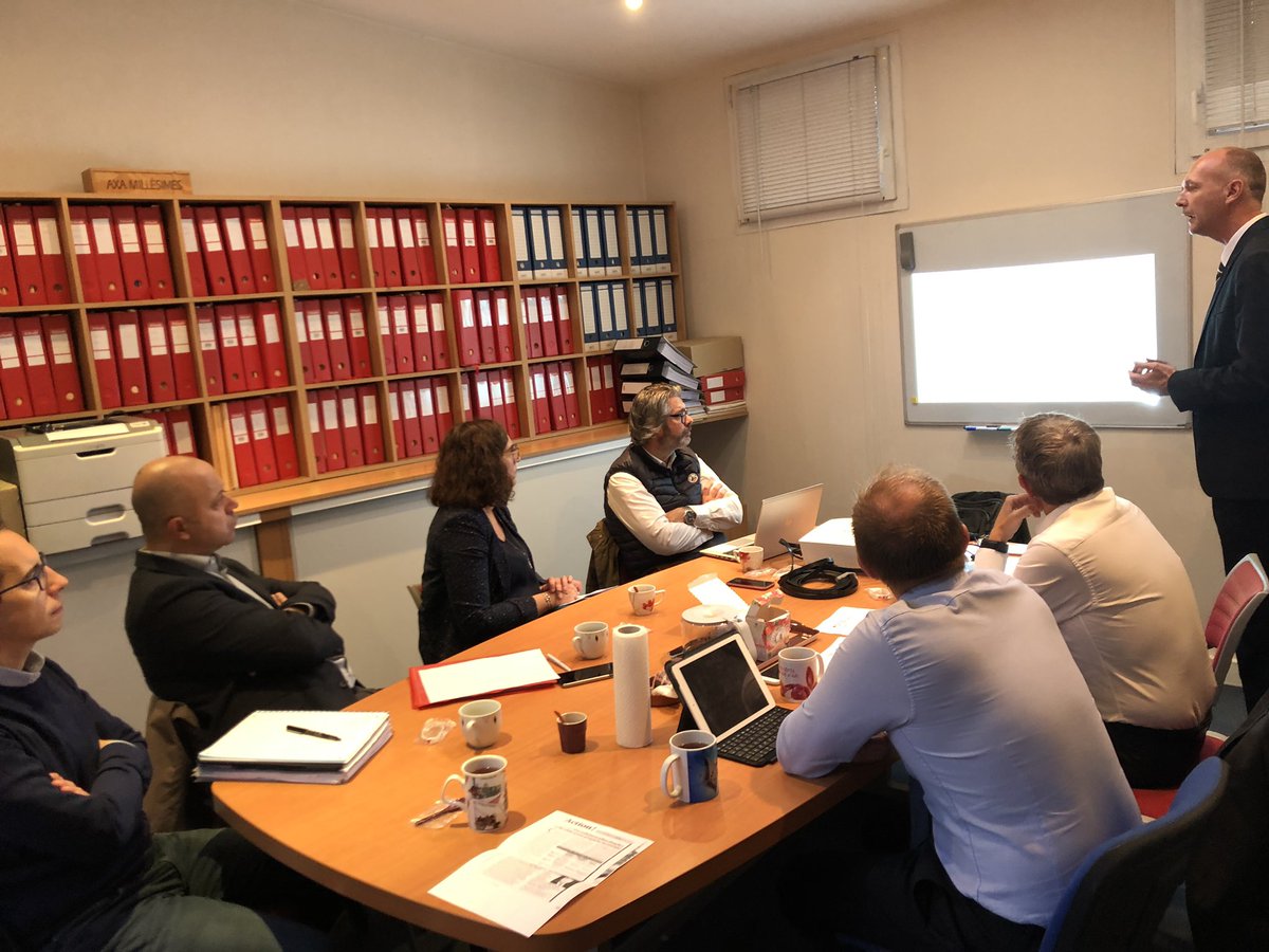 Réunion spéciale épargne retraite dans le circonscription d’Olivier Jean !
Des agents motivés pour maîtriser un sujet qui couvre l’actualité. Au programme de la journée : rappel des règles, de la fiscalité et des jeux de rôle. Merci à Ch.Beaumont et A.Hodent pour l’accueil !!