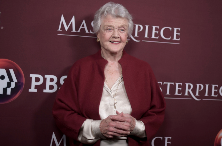 RollingStone's tweet photo. Angela Lansbury is "thrilled to be part of reggae" after hearing "Murder She Wrote" for the first time https://t.co/mVmcGtCGN5 https://t.co/ReWijC4Qnh