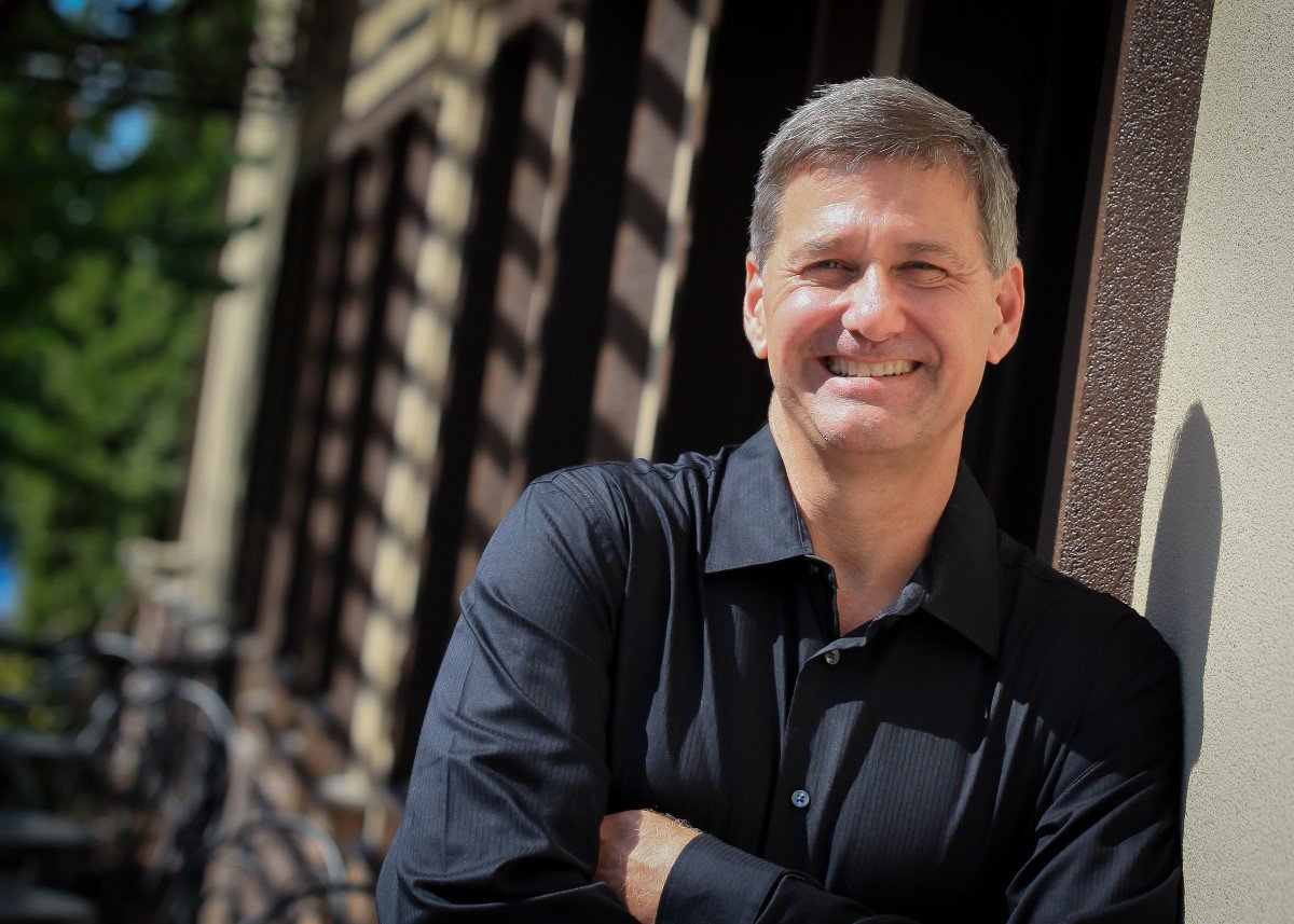 HighlightHomes's tweet photo. Great read in the Atlanta Business Chronicle about steps Atlanta homebuilders will take to "sweeten the deal" featuring Highlight Homes' very own, Tony Pourhassan! Check it out: https://t.co/b45SrEkdDC https://t.co/XvilZWB7yz