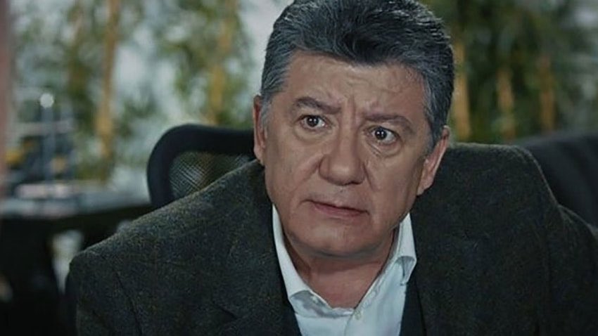 Seninle aynı sahneyi paylaşmak benim için şerefti ÜSTAD.Mekanın Cennet Olsun Tarık Ünlüoğlu