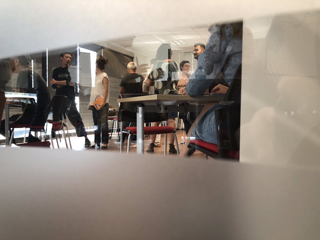 pascaline_merel's tweet photo. L’équipe du @Poleemploi_oc Céret se mobilise #AvecPôleEmploi en partenariat avec @Reseau_BGE, @GRETAPerpignan, inforim.
32 porteurs de projets présents en recherche de solutions : accompagnement, indemnisation, aides, applications digitales.
Présentation de la pépinière Vall-Up. https://t.co/fIdn0oivwI