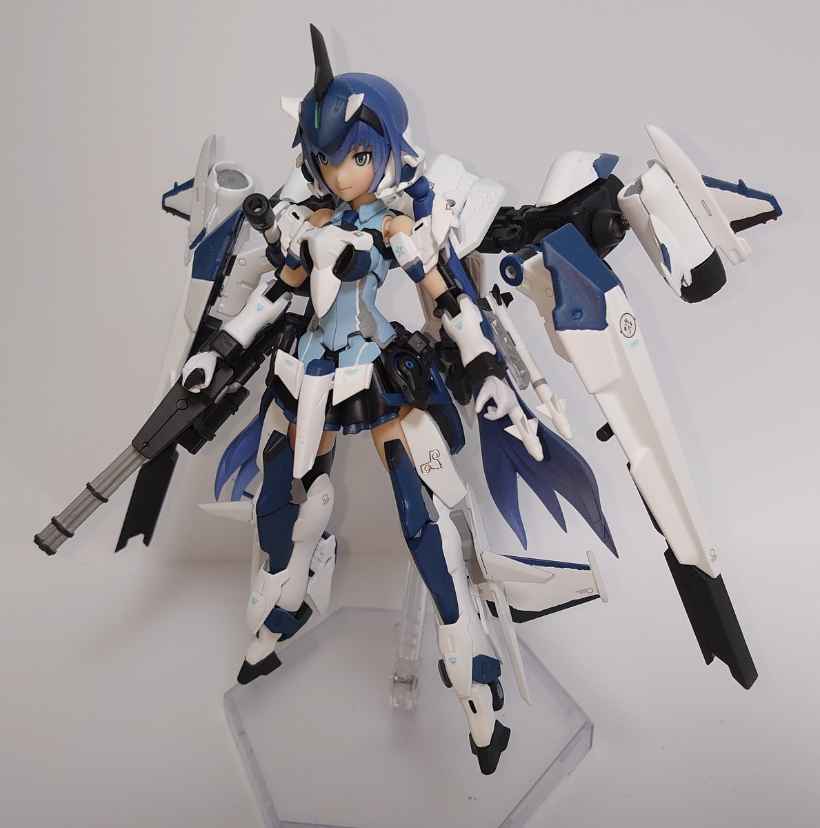 落葉 スティレット アリゼ Re 完成しました Xf 3の新武器と初音ミクで近代化改修した近接型のスティレットです フレームアームズ ガール Faガール スティレット