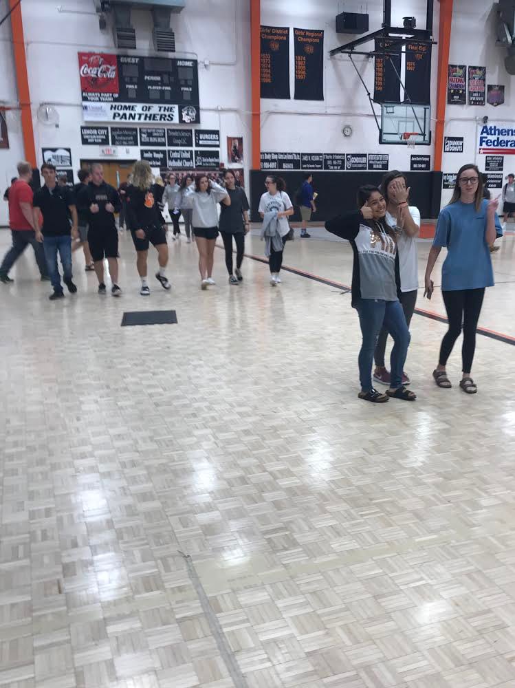 Panthers_LCHS's tweet photo. Our seniors spent the morning getting their heart rate up before taking the ACT. LCHS is wishing them the best of luck this morning! Many thanks to our wellness and PE dpt for organizing this event. #PantherNation https://t.co/6xF8dpaeWH