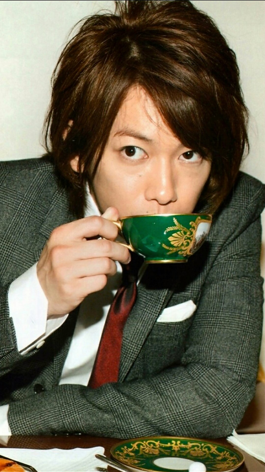 みた プロフィール読むでござるよ コーヒーの日 佐藤健 飲めません飲めません本当は彼はコーヒーを飲めません 飲めません飲めません本当は彼はコーヒーを飲めません ピタゴ スイッチのアレ的な感じで