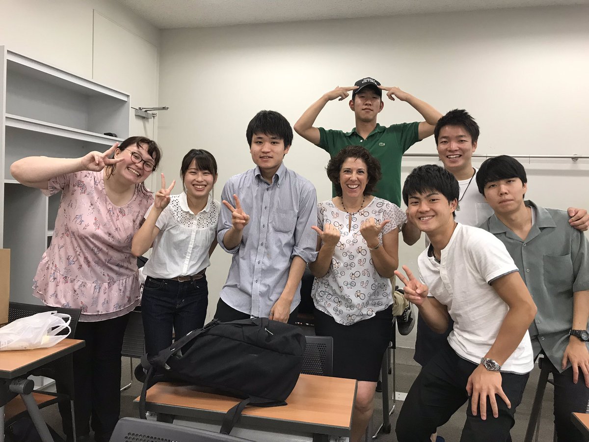 UVicSummerProg's tweet image. What a wonderful visit @meijiuni  today. It was so much fun catching up with the students from the August #ISIBM and meeting some new ones who may join us in summer 2020 @GustavsonUVic What a great bunch of students!