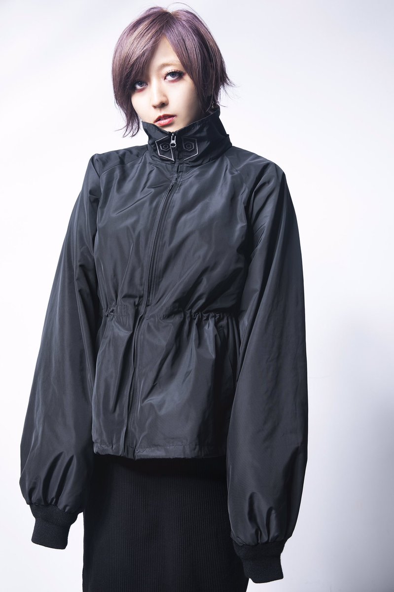 女王蜂 公式 on X: 女王蜂 公式 on X: