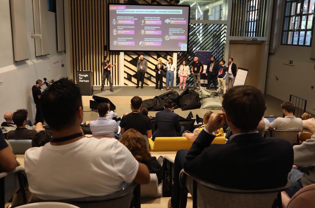 eu_lighthouse's tweet image. Class in session! Topics: Growing fast, building brand love,how to fail at building a team👯‍♀️, any one can start but can you scale?📈Sell while you sleep😴  and many more! #scalingmasterclass @eu_lighthouse @softlanding_eu