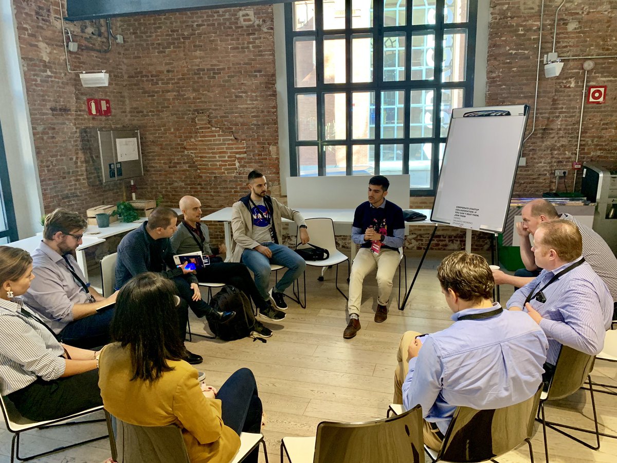 eu_lighthouse's tweet image. Class in session! Topics: Growing fast, building brand love,how to fail at building a team👯‍♀️, any one can start but can you scale?📈Sell while you sleep😴  and many more! #scalingmasterclass @eu_lighthouse @softlanding_eu