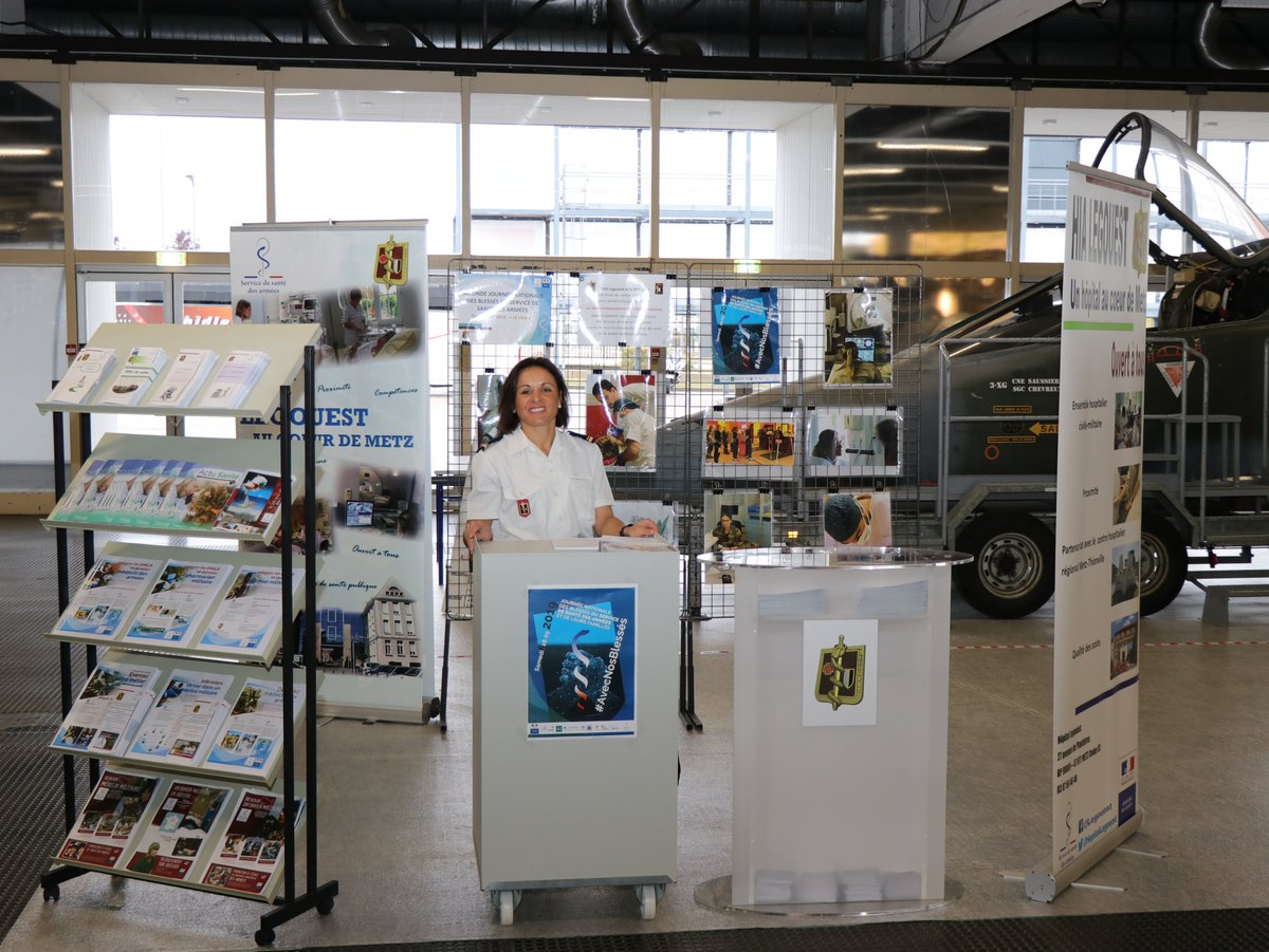 HopitalLegouest's tweet image. Venez-nous retrouver à la foire internationale de Metz @FIMetz , hall C sur le stand des armées.
une exposition photos et une urne pour faire un don en faveur des #blessesdeguerre sont à votre disposition sur le stand.
Venez nombreux.