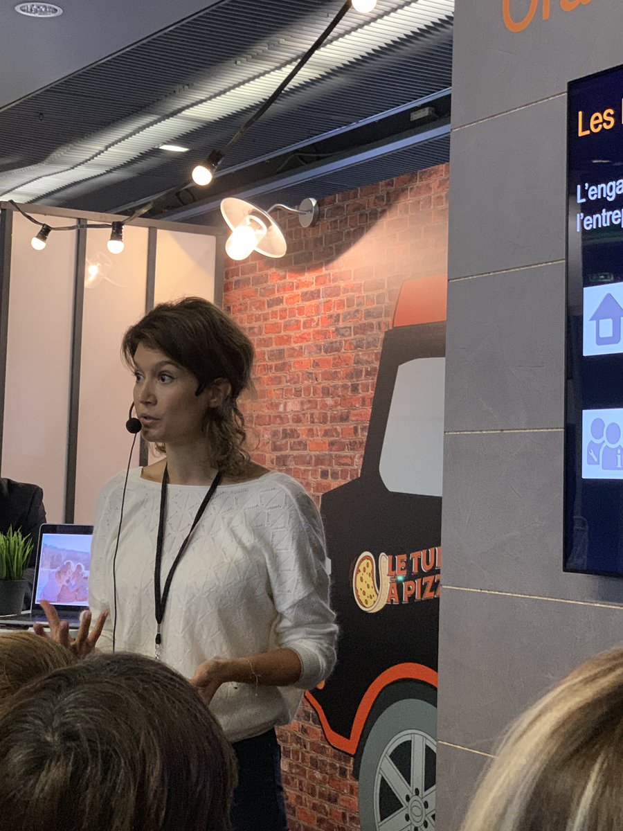 camillejourdain's tweet photo. Aujourd’hui, il y a seulement 28% de femmes dans le numérique ! 
@JessicaAngeli4 @Hello_BloomHer 
#SalonSME #TransitionEntrepreneuriale
#indépendants #freelances #entrepreneurs #créateurs #dirigeants #TPE #FemmesEntrepreneuses https://t.co/QRcVD0SClV