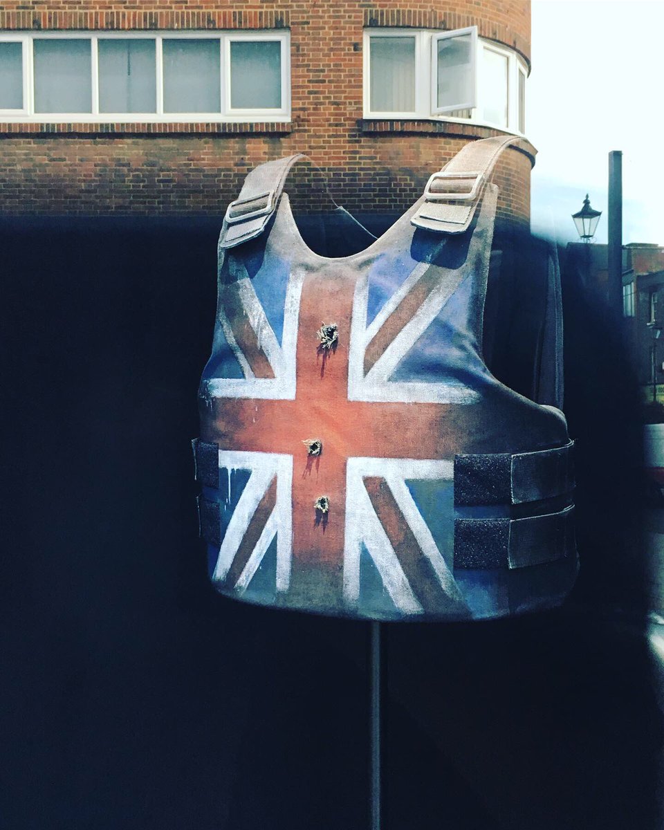 EastCroydonCool's tweet photo. Excitement levels in #Croydon this morning are NEXT LEVEL! A #Banksy installation has appeared at the end of Surrey Street (under the @PureGym). 5 windows (and counting) of work from one of the most important artists of our time on display on our doorstep 🙌 #EastCroydonCool https://t.co/h2RfbhtbN2