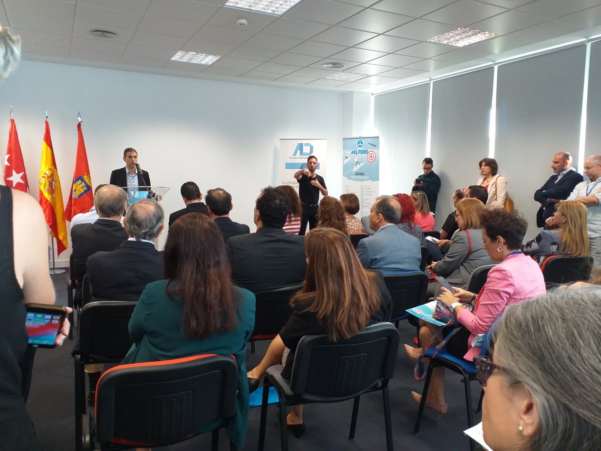 Asistimos a inauguración #ElForo #Empleo y #Emprendimiento organizado por <a href="/AytoAlcalaH/">Ayuntamiento de Alcalá de Henares</a> <a href="/ADesarrollo/">ALCALA DESARROLLO #AlcaláCiudadEmprendedora</a> #PactoLocalHenares #ConcejalíaDesarrolloEconomicoEmpleo en el Espacio de Iniciativas Empresariales de #AlcaládeHenares <a href="/javiRpalacios/">Javier R. Palacios</a> <a href="/AlbertoBlazquez/">AlbertoBlazquez/❤🇪🇸🐲</a> <a href="/jesusmartinsanz/">Jesús Martín Sanz</a> Rosa Gorgues