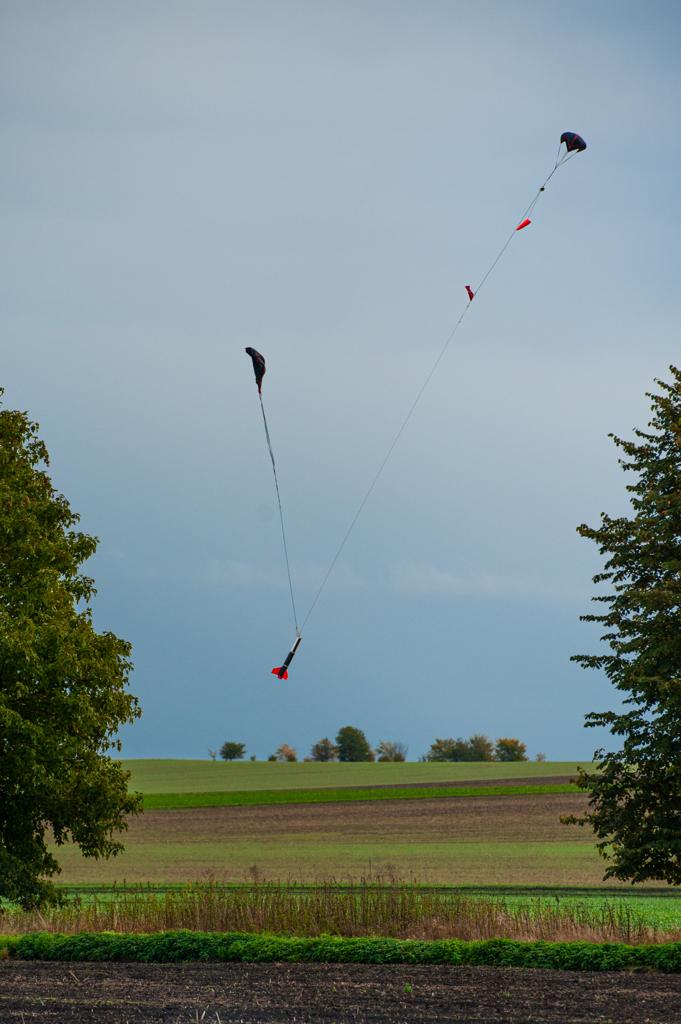 TUBSpaceSystems's tweet image. Last week the STERN team successfully launched its test rocket MIMAS for the first time! Main focus was on the two-staged parachute system for rocket recovery. Activation worked well and the rocket was recovered without damage, although the main parachute could not fully deploy.