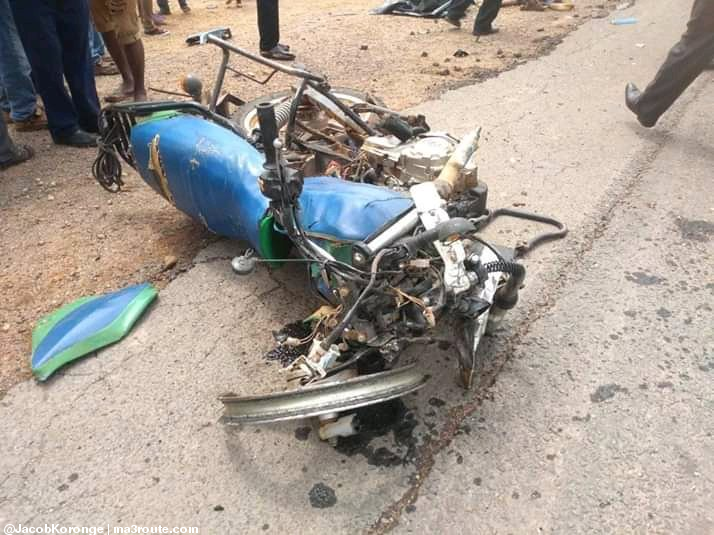 a3Route's tweet photo. 12:51 Bad accident between trailer and boda boda at Voi, Mombasa - Nairobi highway. Rider and passenger died instantly.  https://t.co/Kq2OAYQA10 via @JacobKoronge