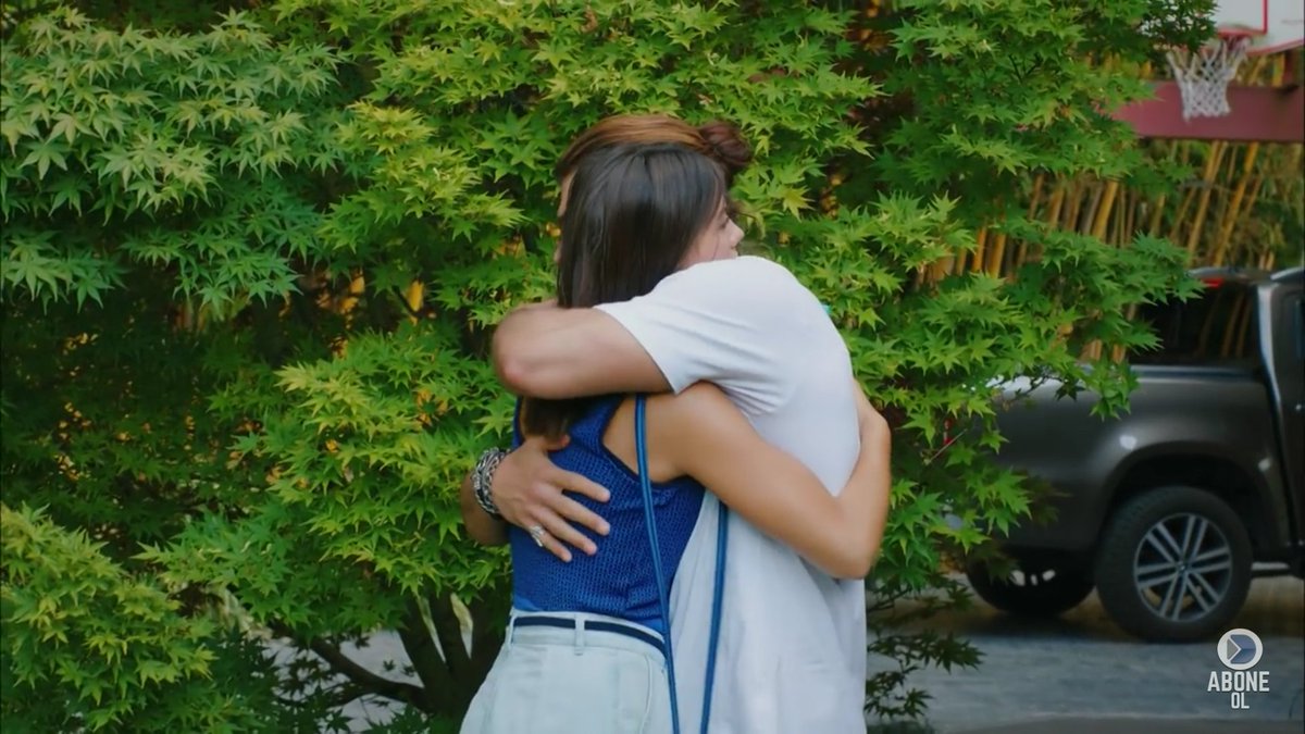 O kadar çözemedim ki seni karmakarışık bir düğüm gibi kaldın içimde 💔💔😭😭 

#ErkenciKuş #DemetÖzdemir #CanYaman #CanEm