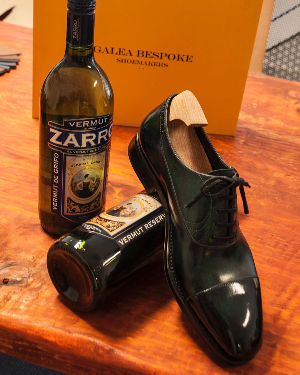 Todo en exceso es malo… excepto @elvermutdemadrid 🥃🥃
📷: @galeabespoke
·
·
·
#vermutdemadrid #vermutzarro #zarro #vermut #madrid #vermutdegrifo #vermutreserva #galeabespoke #