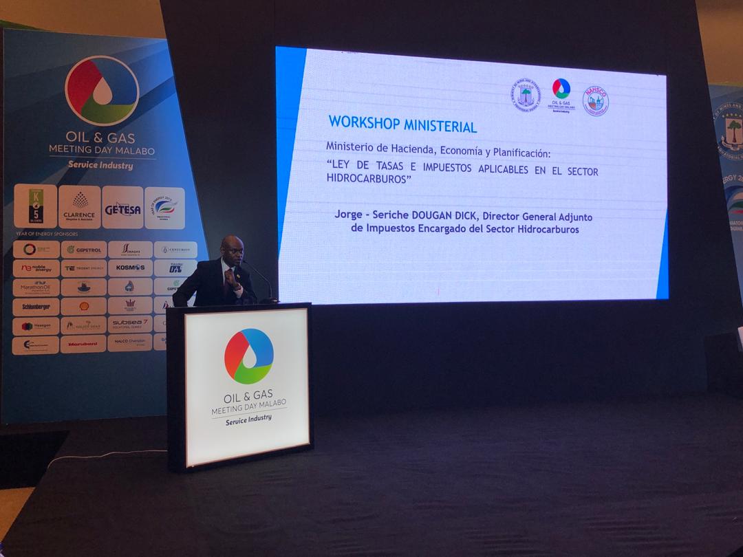 #OGMDM 
Jorge Seriche Dougan Dick, Director General Adjunto de Impuestos Encargado del Sector de Hidrocarburos presenta la "Ley de Tasas e Impuestos aplicables en el sector de Hidrocarburos.<a href="/AhoraEg/">AHORAEG</a> <a href="/CesarAbogo/">Cesar A. Mba Abogo</a> <a href="/USEmbassyEG/">U.S. Embassy Malabo 🇺🇸🇬🇶</a> <a href="/GabrielObiang/">Gabriel Mbaga Obiang Lima</a> <a href="/GuineaMarket/">GUINEAMarket</a> <a href="/nahscoeqguinea/">NAHSCO</a>