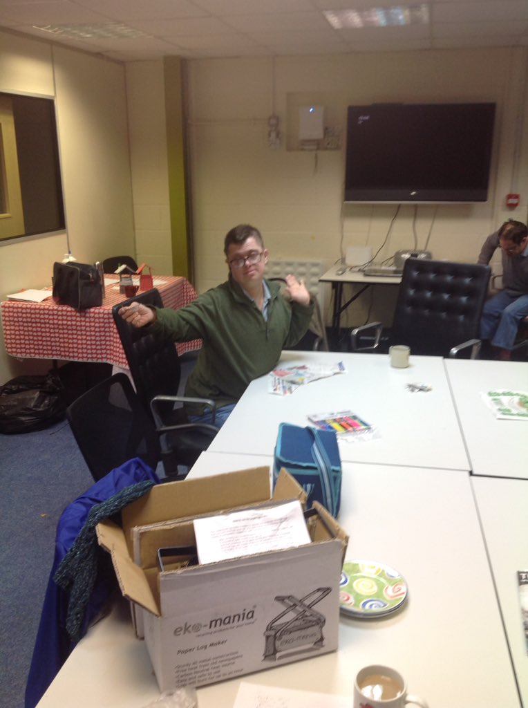 Mencapllanfylin's tweet photo. #mencapmetime@mencapcymru making eco friendly paper brickettes,having a ripping time! https://t.co/4YiV5wm4x9