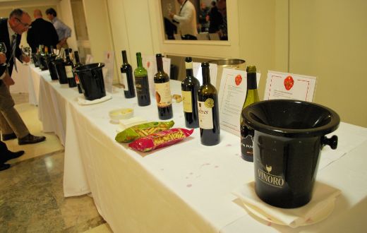 El Salón #Vinoro reunirá en una nueva edición de otoño a las mejores medallas de oro del pasado año tecnovino.com/el-salon-vinor…  #vino <a href="/ErnestoGallud/">Ernesto Gallud</a>