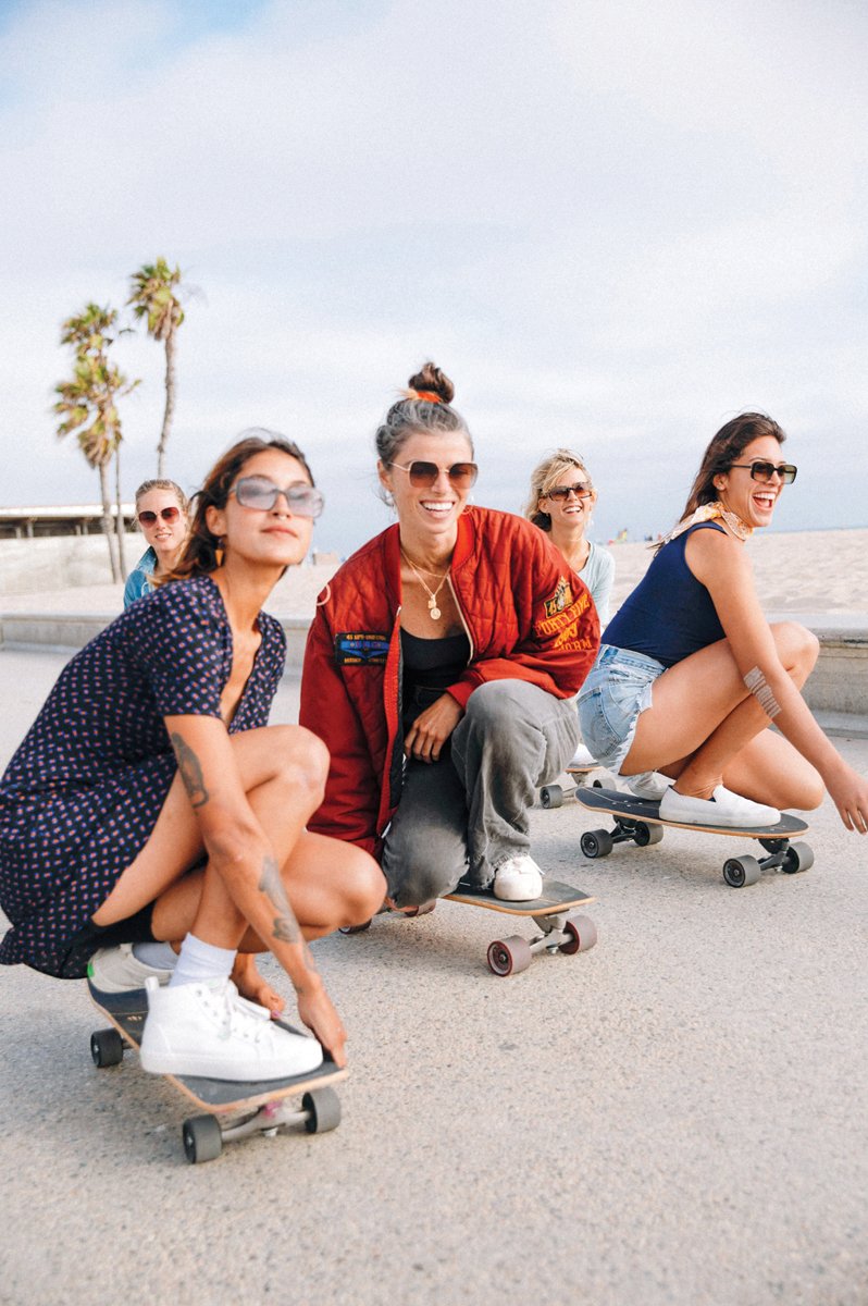 ✨GOLDEN STATE ✨
We’ve partnered with <a href="/grlswirl/">𝔓</a>, a community of women from around the world who truly live life on their own terms.  Born in a place with endless summer—Venice Beach in Golden State, California. 
Check out the new collection now: sundaysomewhere.com/collections/go…