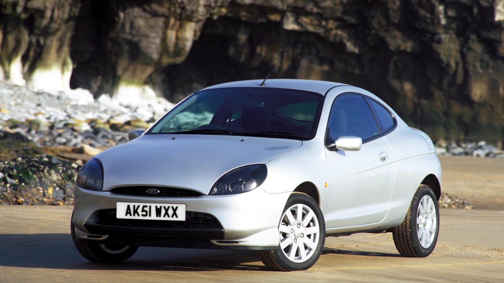 Carbuyer on Twitter: "The new Ford Puma is a sign of the times… 1997 Puma vs 2019 Ford Coupe vs SUV 123bhp 1.7 Zetec vs 123bhp 1.0 Ecoboost £14,550 vs £