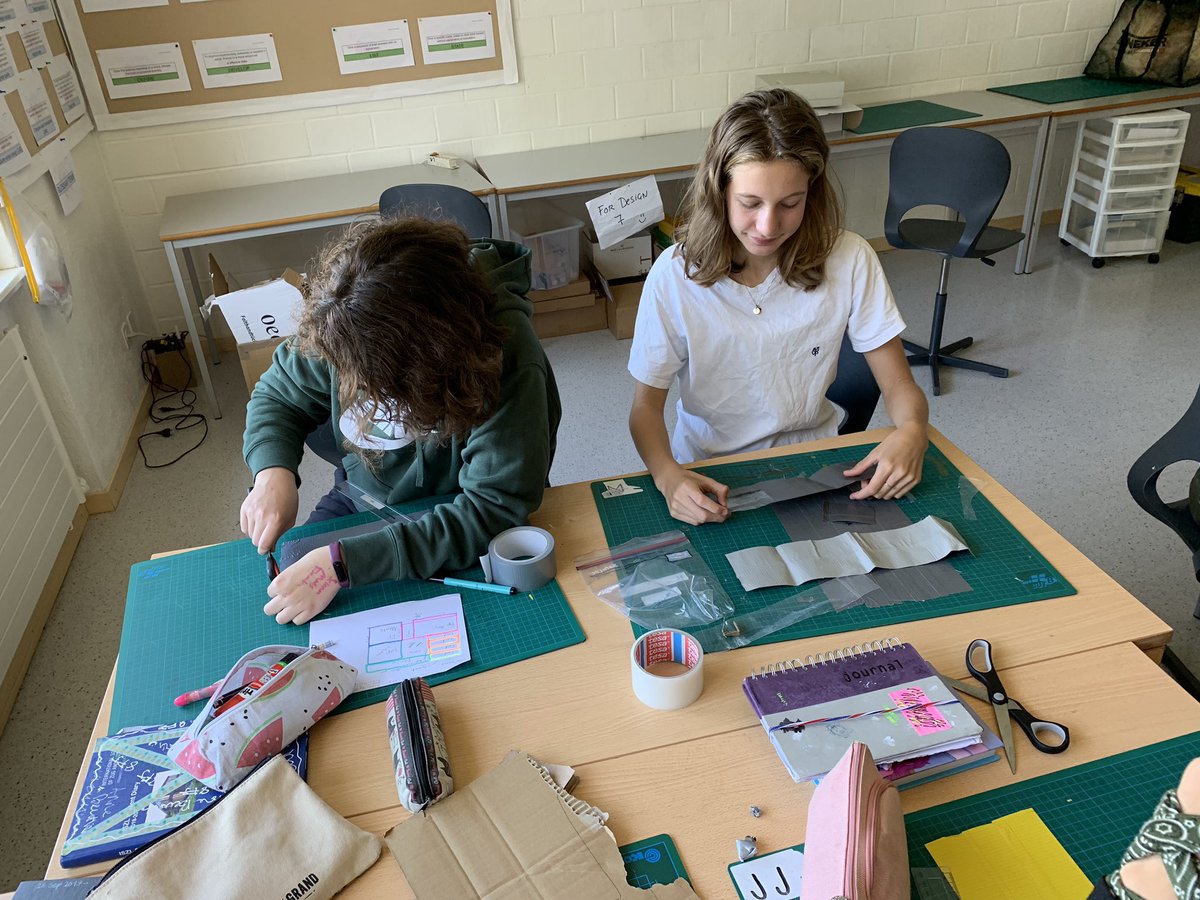 SmiffyDeTeacher's tweet photo. #MYP3 #Design S’s excitedly creating #prototype’s for their duct tap wallet designs. @ColleenBroderic @ISZL https://t.co/203SBtru6a