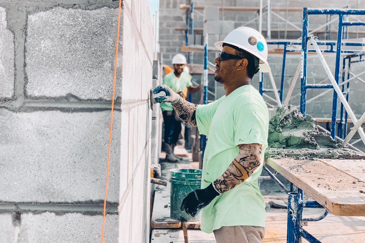 #ThrashProjectUpdates - The CMU walls are going up at the all new Northwest Rankin High School. Find more information about this project: ow.ly/FHfY50wn12k .
. 
.
.
.
.
#ThrashCo #Construction #generalcontractor #NWRHS #RankinCounty #CommercialContractors