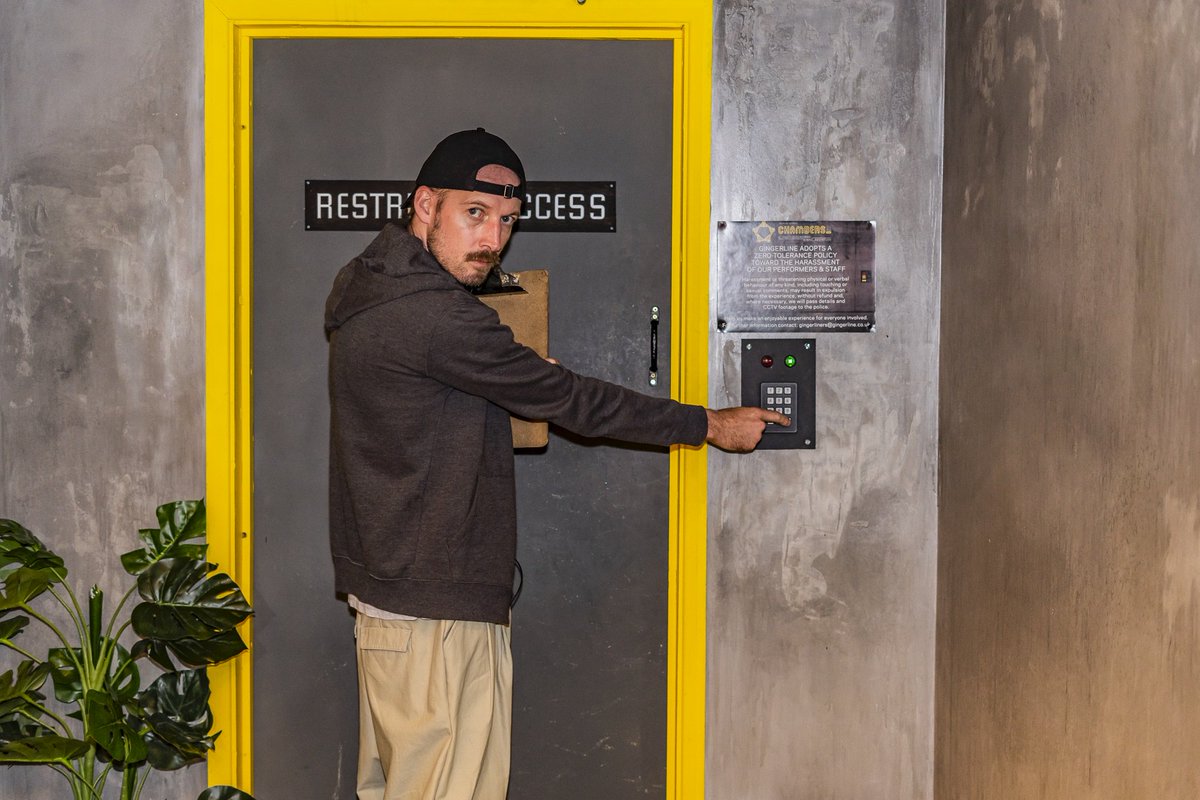 Are you brave enough to discover the delicious dining dimensions found behind this door? #onlythebravewilldine #chambersofflavour #multidimensionaldining #GLChambers #Chambers4