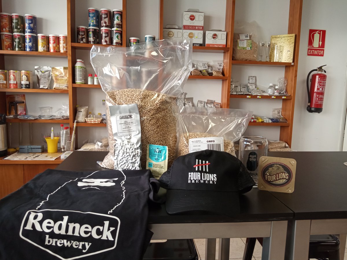 Nuevo #SORTEO de #oktoberfest . Tenéis hasta el 10 de octubre.El lote se compone de:
Receta #cerveza 20L de oktoberfest 
Vaso de Redneck
Gorra de <a href="/FourlionsBrew/">FourlionsBrewery</a> 
Camiseta de Redneck (talla M)

Para participar sólo tenéis que compartir  con el hastag "#sorteocervecero"