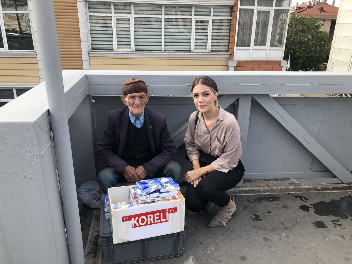 Başkanım, Celal amcamızı ziyaret ettik. Kendisiyle sohbet ettik, bizden talebi hasta eşini eve çıkaramadığı için daha alt katta bir eve taşınmak ve eşinin tedavisinin karşılanması. Çalışmalarımıza hızla başladık. 💚 <a href="/haluklevent/">Haluk Levent ( Ahbap Ekibi )</a> <a href="/Ahbap_Yardim/">Ahbap Yardımlaşma</a> <a href="/ahbapplatformu/">Ahbap Platformu</a>