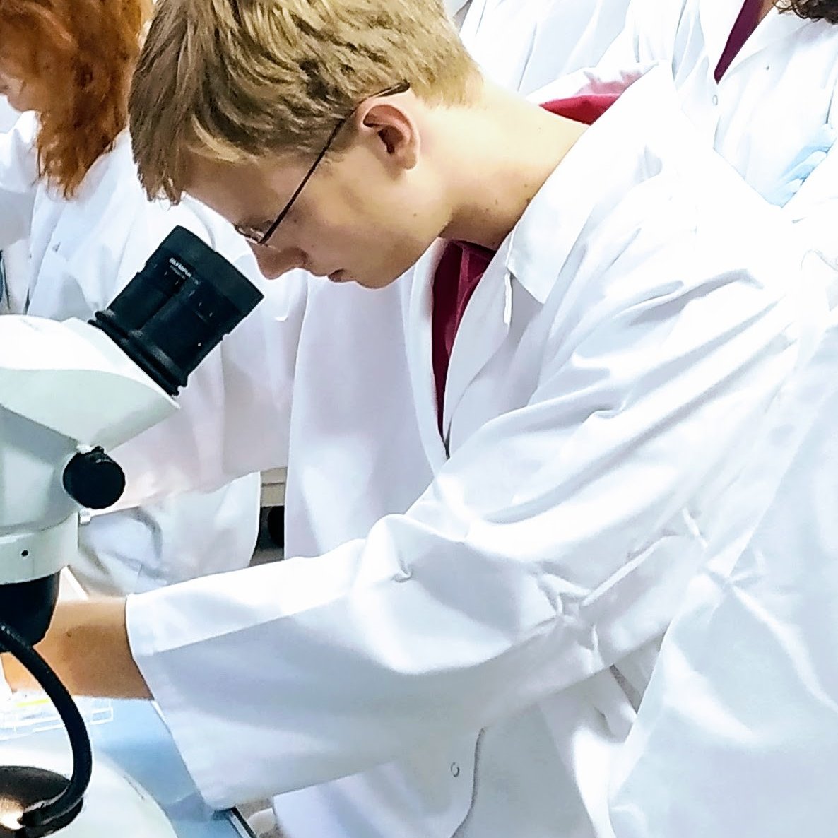 EcoITN's tweet photo. This August @John_D_Hader attended the @IBPS_Paris summer school on #Endocrine #Disruptors ๐จโ๐ฌ๐งช Read about his #ESRexperience on our website๐
https://t.co/Og63xeTXQF
#ECORISK2050 https://t.co/zaztkWbGsx